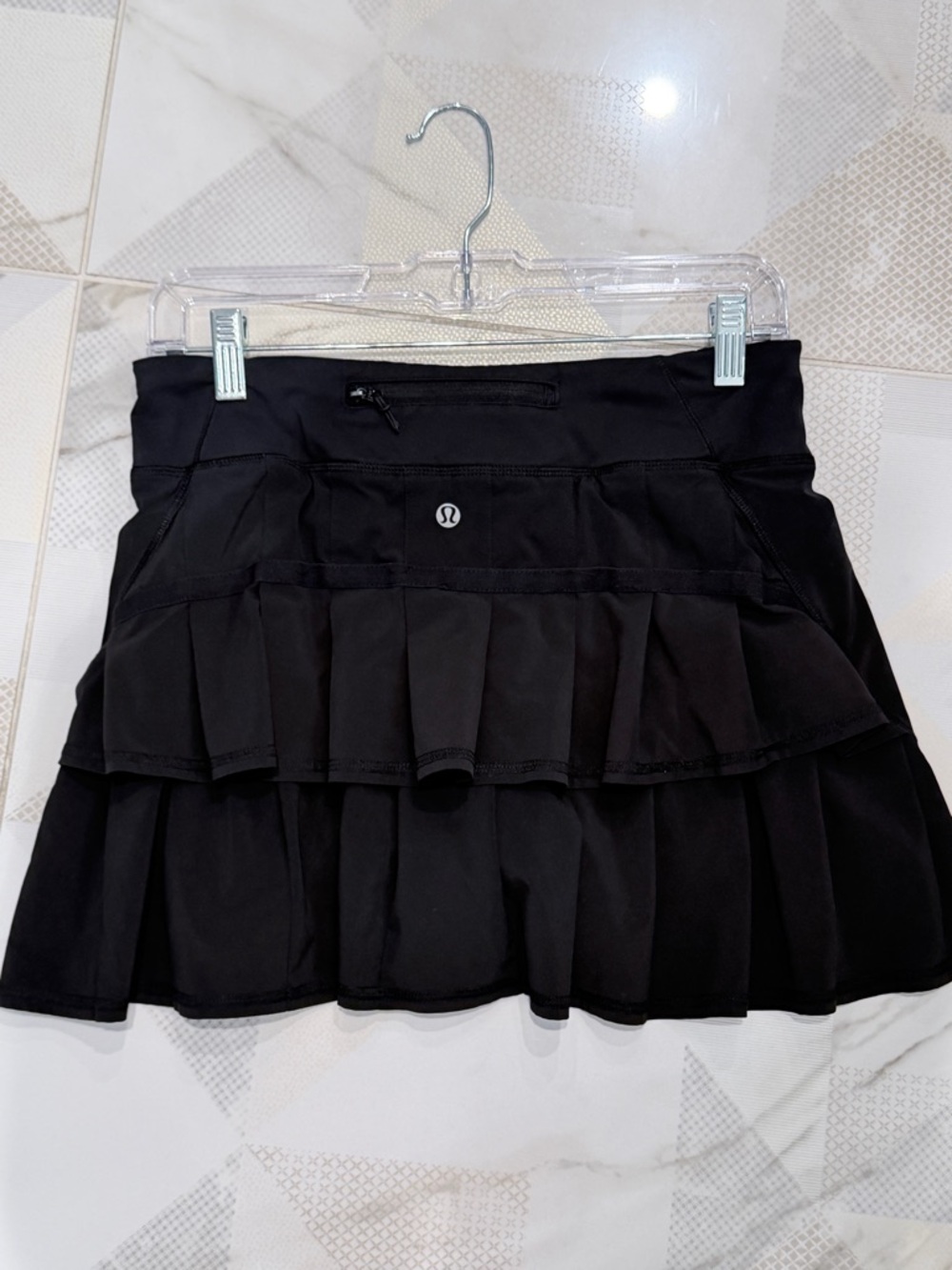 lululemon Black ruffle pace setter tennis Skirt with Zip Pocket. Athletic skirt